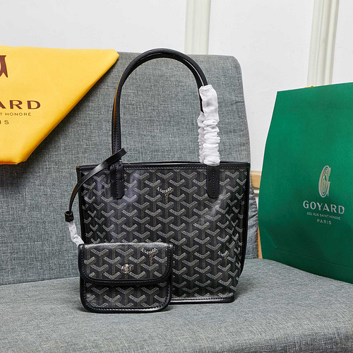 Goyard d867f574